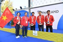 Swimmers win first golds for Việt Nam at 13th Para Games 