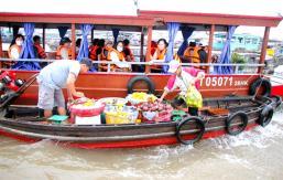 Cần Thơ seeks to lure tourists to Cái Răng Floating Market