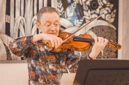 French violinist performs classical concertos in HCM City