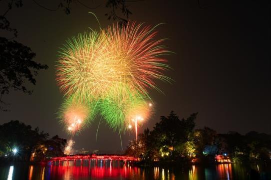 Hà Nội to stage fireworks displays at 33 locations to welcome Lunar New Year 2026

