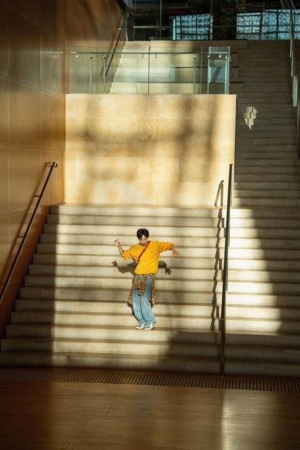 Singapore partners with singer Hoàng Dũng for tourism campaign