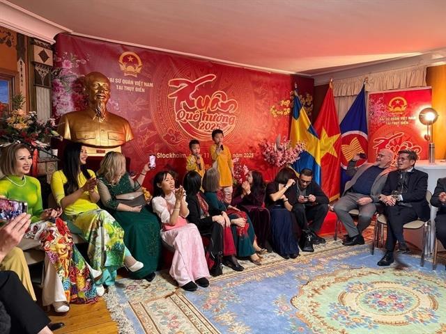 Overseas Vietnamese celebrate Tết, promote national cultural values