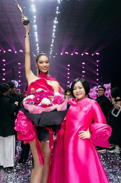 Hà Nội student wins Vietnams Next Top Model