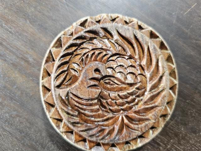 Traditional pressed cake craft preserved on Long Hựu Islet