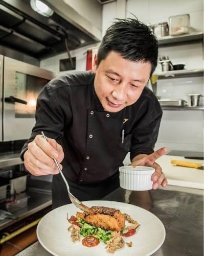 Japanese scallops with gac fruit sauce and milk foam