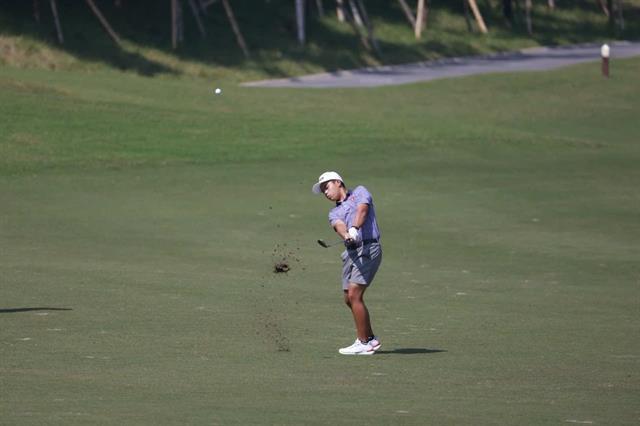 Hoàng wins Tiền Phong Golf Championship in style