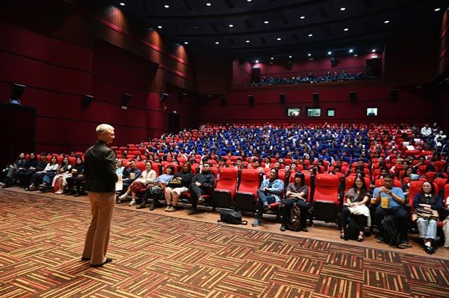 Norwegian Sentimental Value premieres in Hà Nội within the European Film Festival 2025