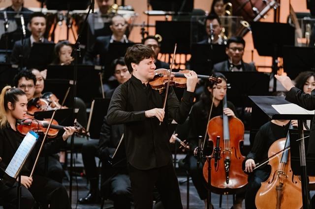 Joshua Bell in Việt Nam