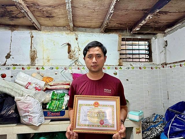 HCM City man quits well-paying job to collect, donate items to the poor