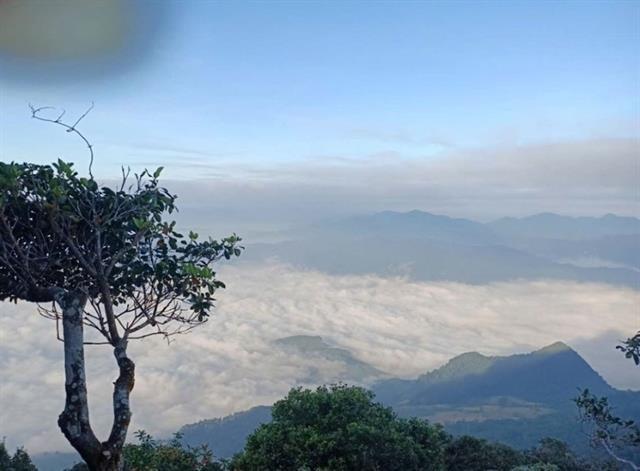 Conquering the majestic Pù Luông Peak