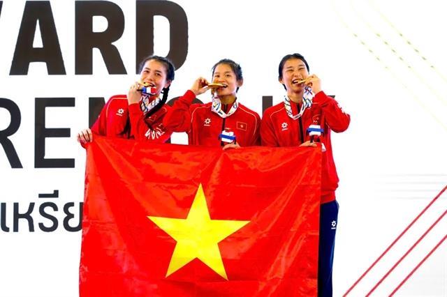 Three sisters shine, clinching a hat-trick of gold medals at SEA Games 33
