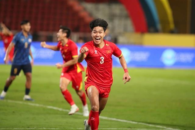 Việt Nam win third SEA Games title in emotional comeback