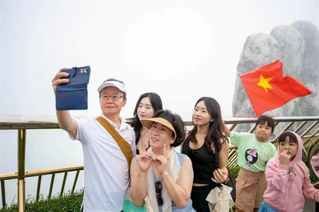 Việt Nam becomes popular end-of-year destination for families in region

