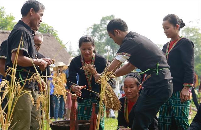 Celebrating Việt Nams ethnic cultures at a highland market fair