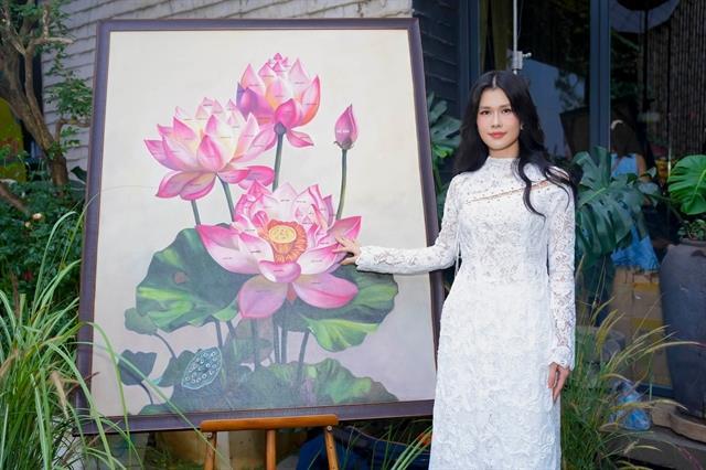 Lotus painting by children from 54 ethnic groups sets national record