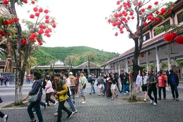 Tourism market gears up for Lunar New Year holiday
