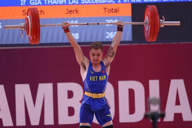 Weightlifters seek regional dominance