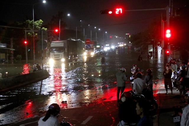 Severe flooding in Lâm Đồng causes major disruptions, National Highway 1A temporarily closed
