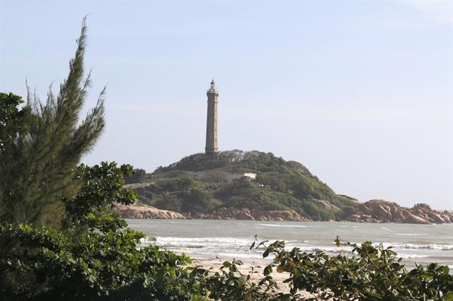 Việt Nams tallest lighthouse classified as historical monument