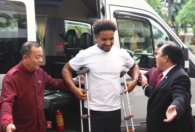 Xuân Son tips Tiến Linh  to win Golden Ball 2024