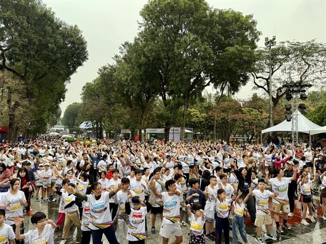 Balade en France attracts large numbers of runners and lovers of French food