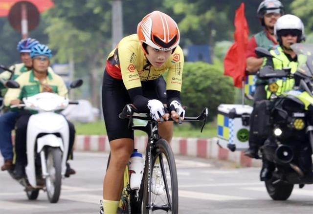 UCI offers Vietnamese young rider Dương a world-level training course
