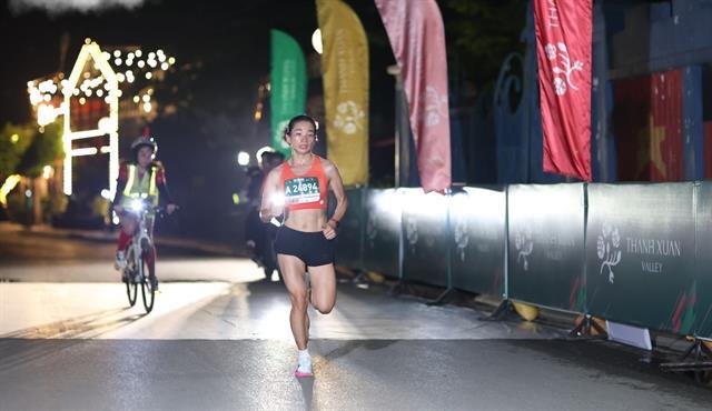 Runners set new records at Tây Hồ Half Marathon 2025

