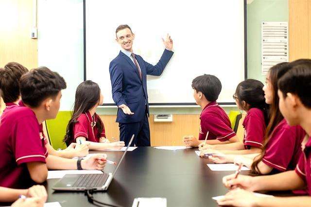 The evolving landscape of ESL teaching in Việt Nam: accreditation, legitimacy and the path forward