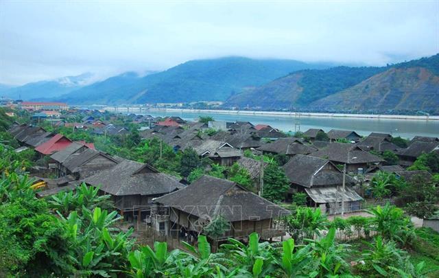 Mường Lay recognised for density of traditional Thái stilt houses in Điện Biên