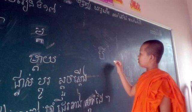 Summer Khmer language classes help preserve cultural identity in An Giang