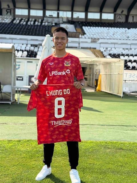 Ninh Bình sign most expensive OV player ever