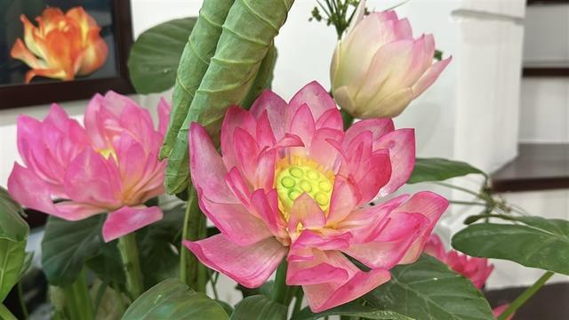 Cherished flowers from green papaya