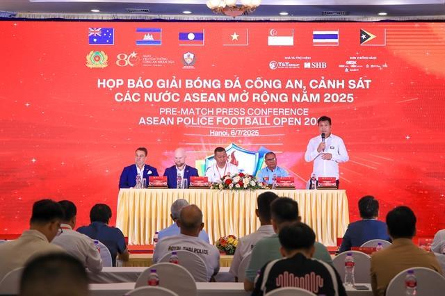 All police sides want to lift winning cup

