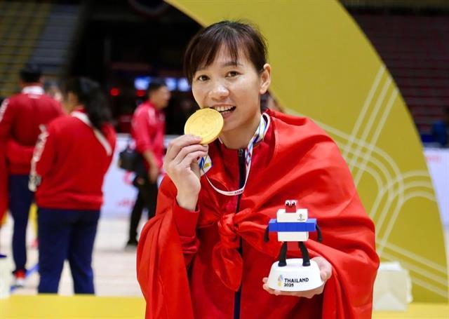 Trần Thị Thùy Trangs tireless dual journey