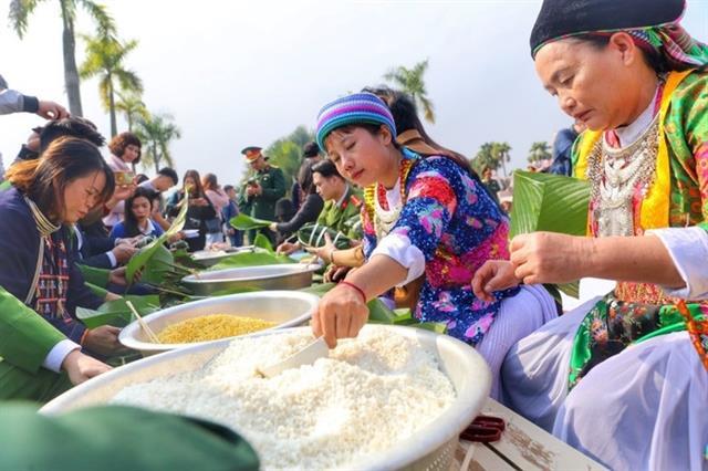 Tết gifts, chưng cakes to be made for disadvantaged people