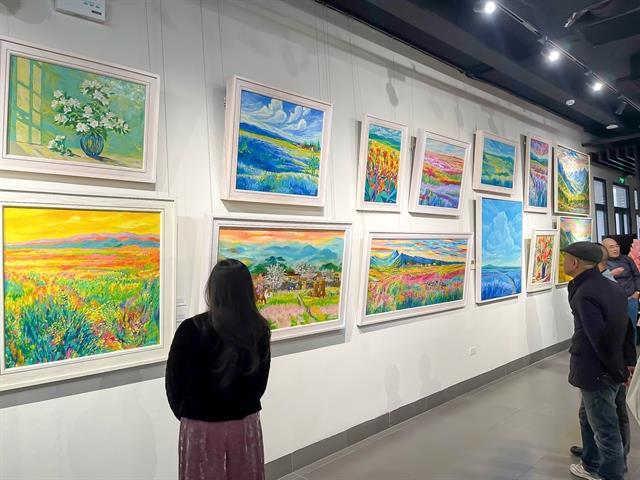 Art exhibition welcomes Tết in Hà Nộis old quarter