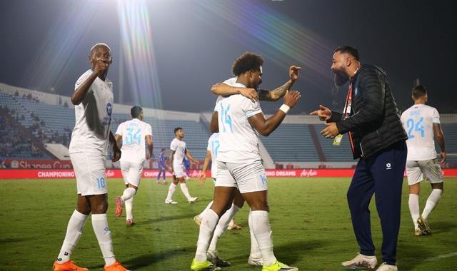 Son shines as Nam Định advance to Shopee Cup quarter-finals