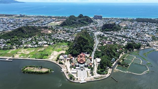 Marble Mountains conserves unique ancient scripts