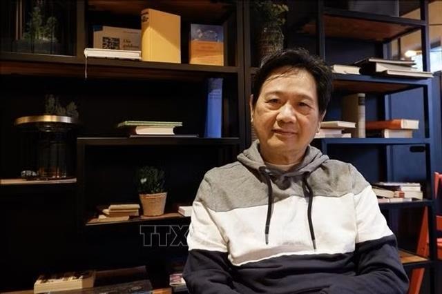 From Berlin, the Vietnamese guitar fosters cultural connections to global community