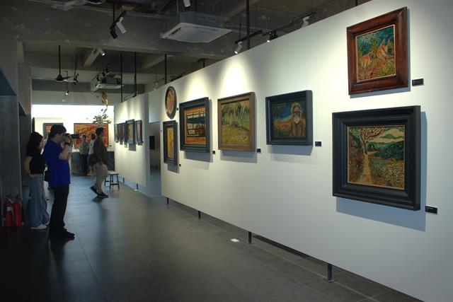Lacquer painting exhibition brings 62 works to HCM City