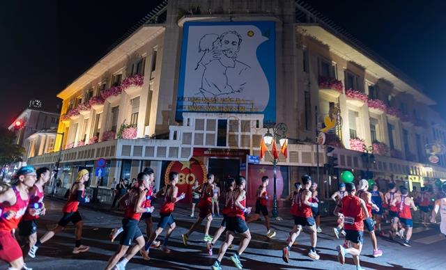 Techcombank Hanoi International Marathon begins October 4