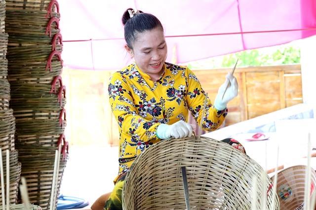 Centuries-old craft village seeks new path through rural tourism