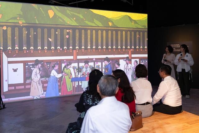 Korean folk art meets digital media in Hà Nội