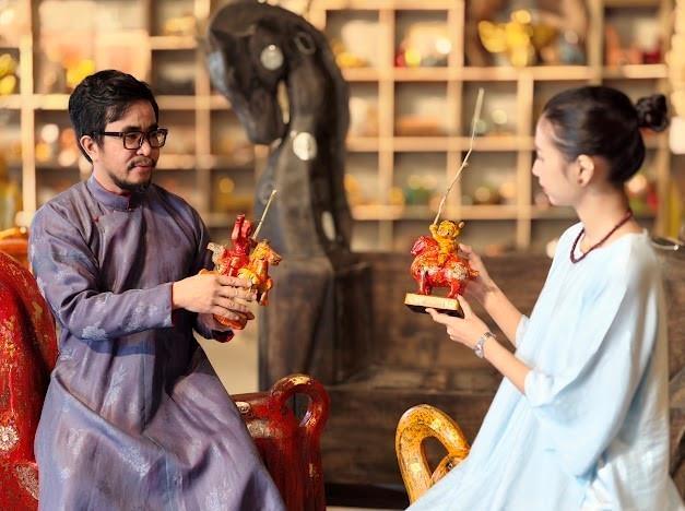 Where spring meets the Gióng Horse in Đường Lâm