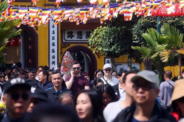 Visitor numbers at Hà Nộis historical sites rise after admission fees waived