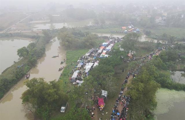 Ripe for luck at Thanh Hóa Tomato Festival