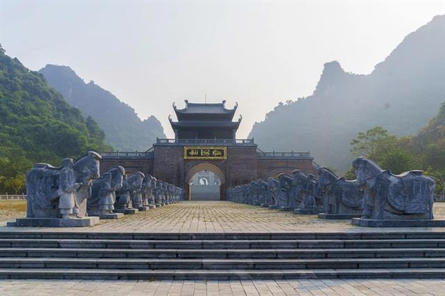 Đàn Kính Thiên – Thung Ui: Thousand-year-old distinctive tourism site in Ninh Bình

