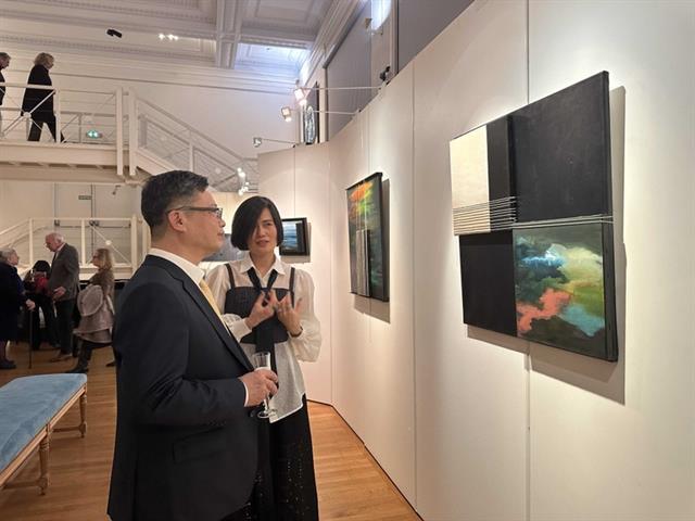 French-Vietnamese artists exhibition in Paris highlights cultural connections

