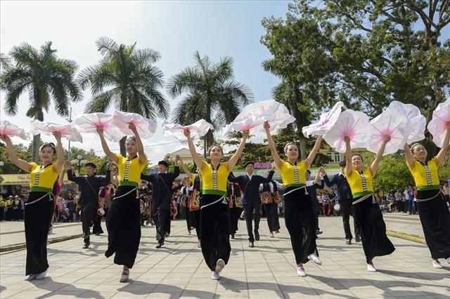 Hà Nộis first ethnic and religious festival to debut in April