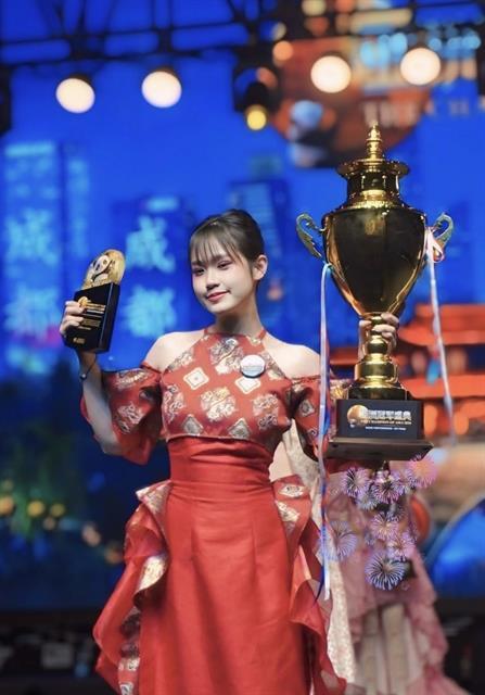 Young Vietnamese artist wins international acclaim